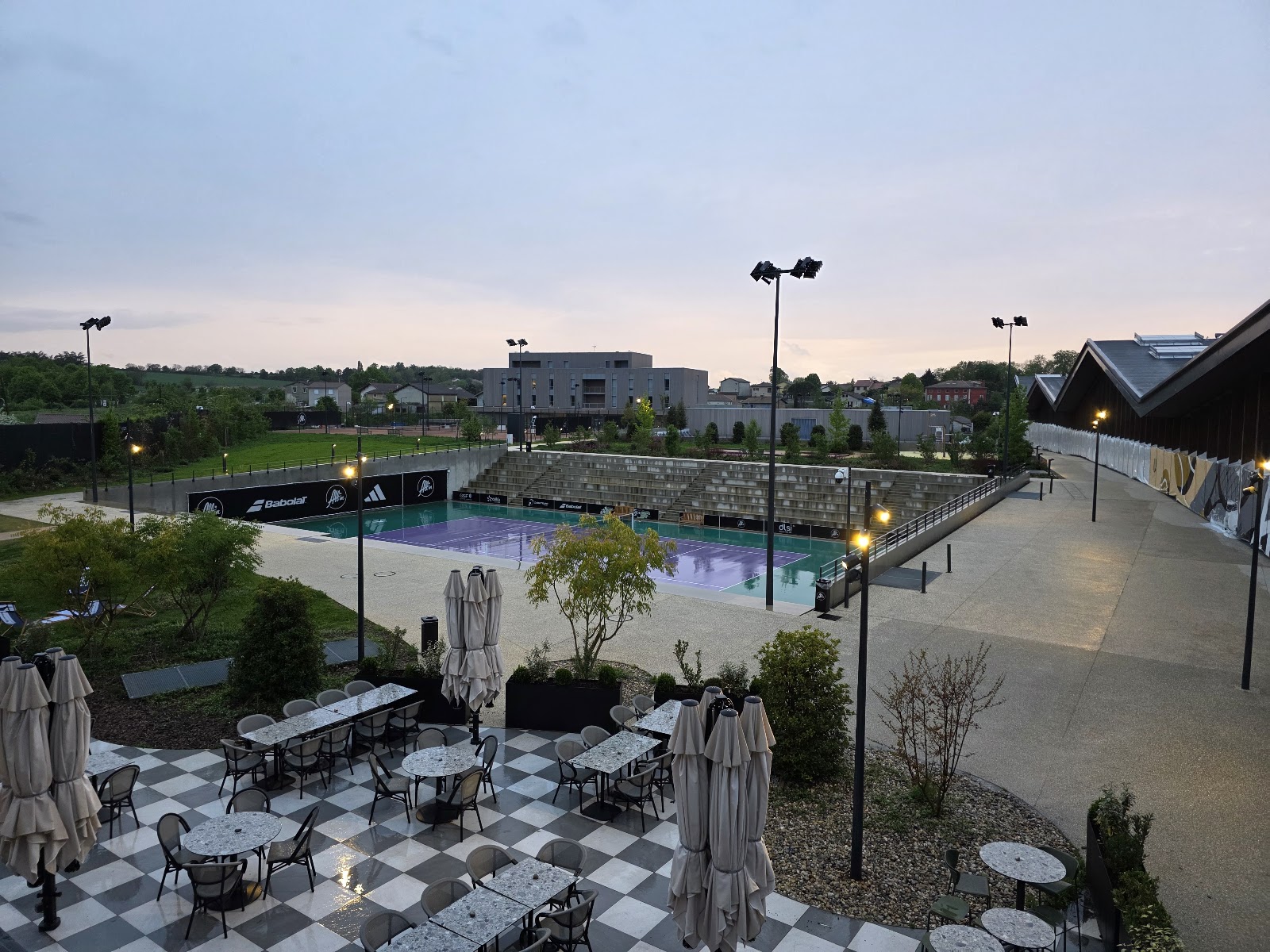 ALL IN COUNTRY CLUB DECINES