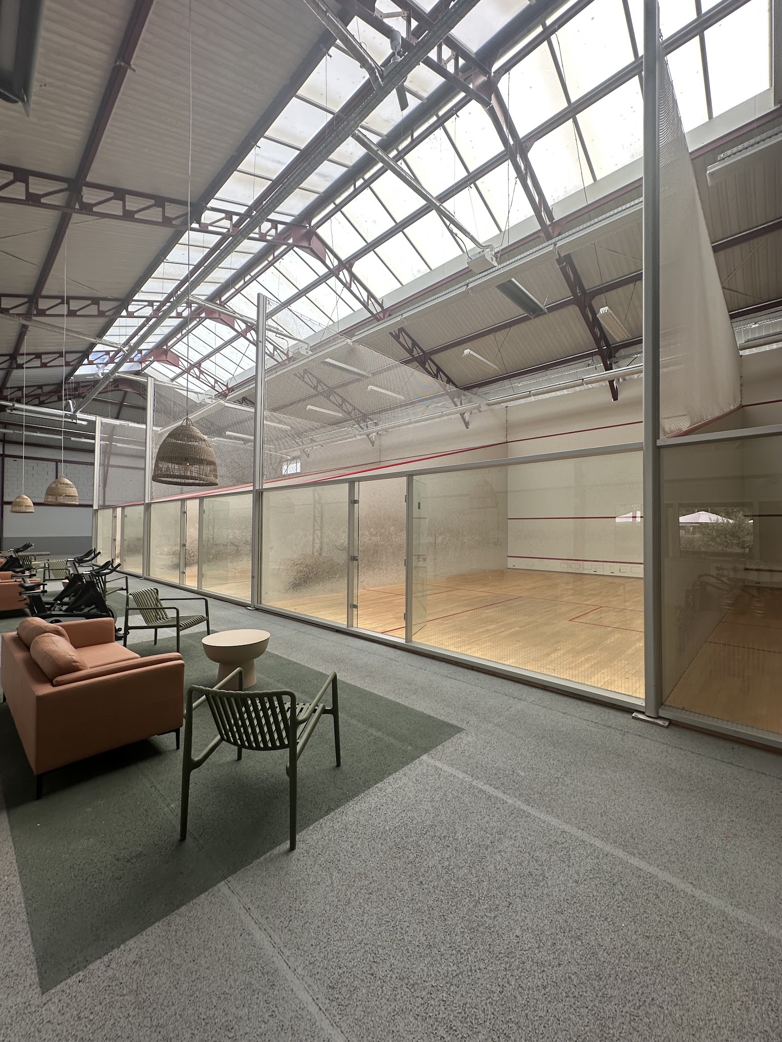BØ - Sports Social Club