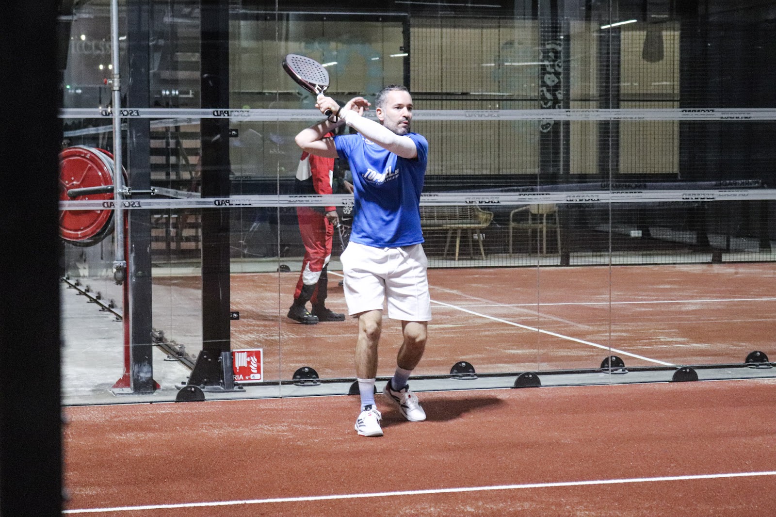 ESCAPAD - Centre d’escalade, restaurant et padel à Lille
