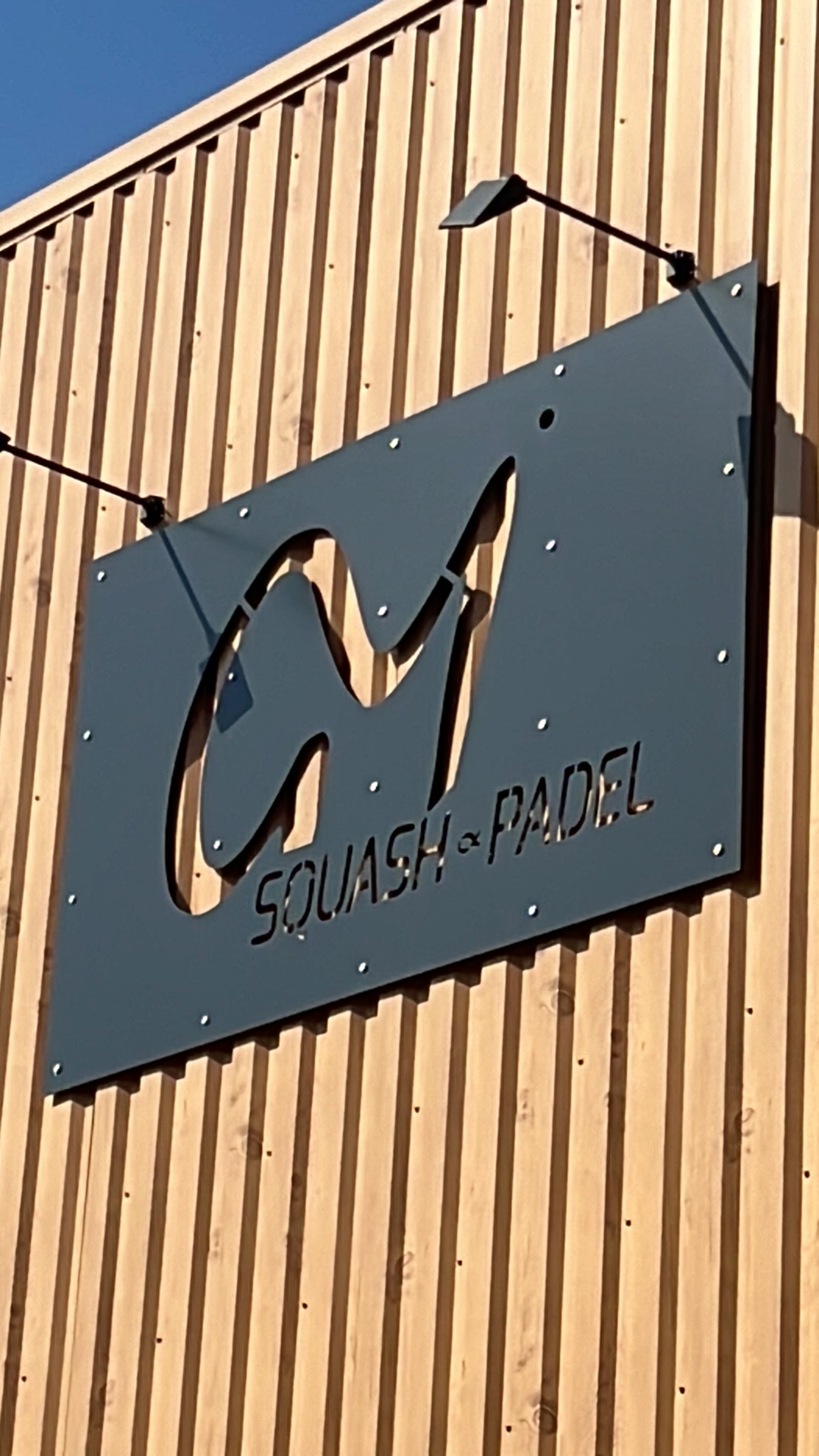 GM SQUASH PADEL