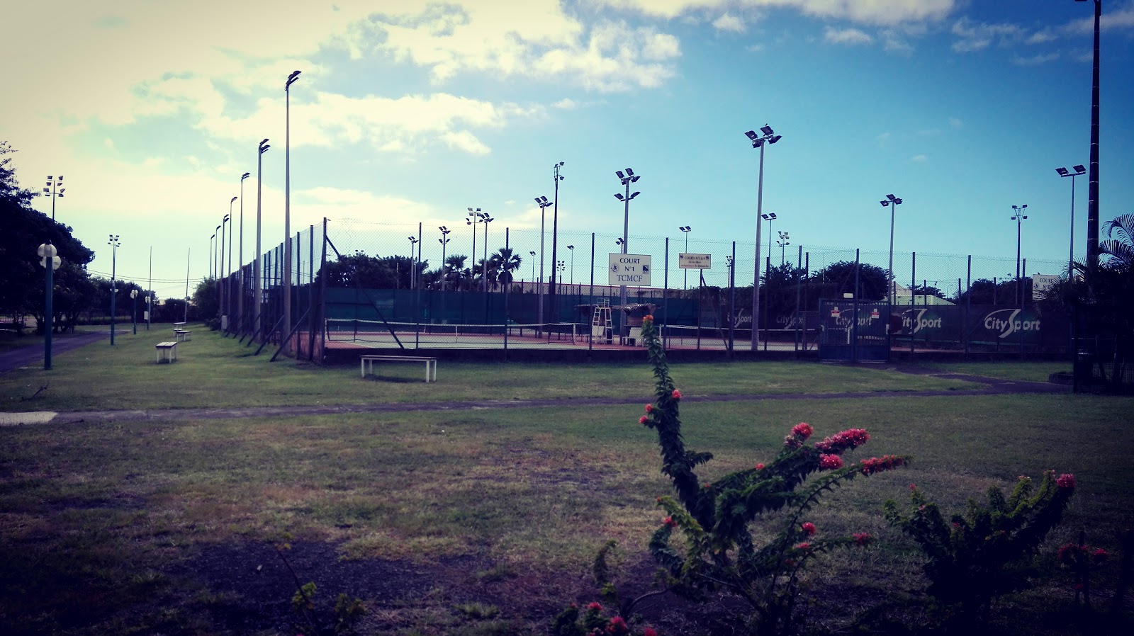 Tennis et Padel Club de SAINT DENIS